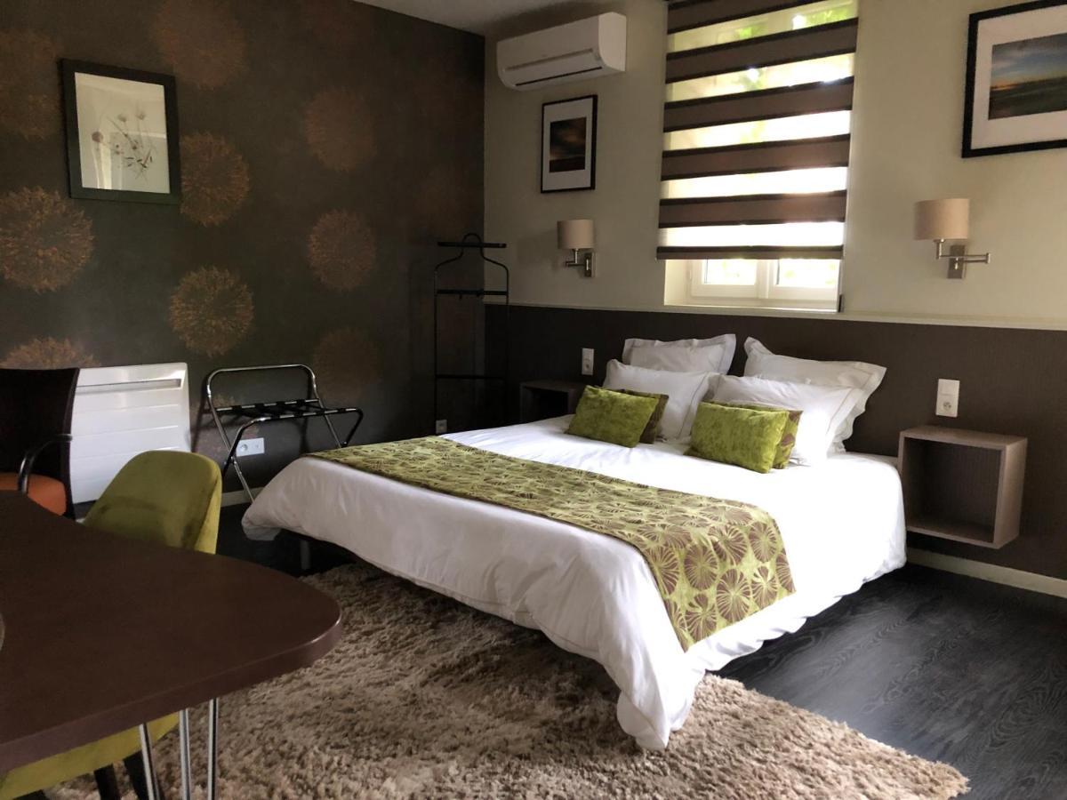 Hotel L'hostellerie D'acquigny 3*